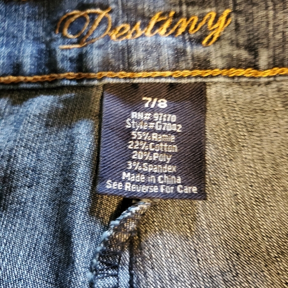 Destiny Loose Flare Cropped Jeans 7/8 - Picture 7 of 8